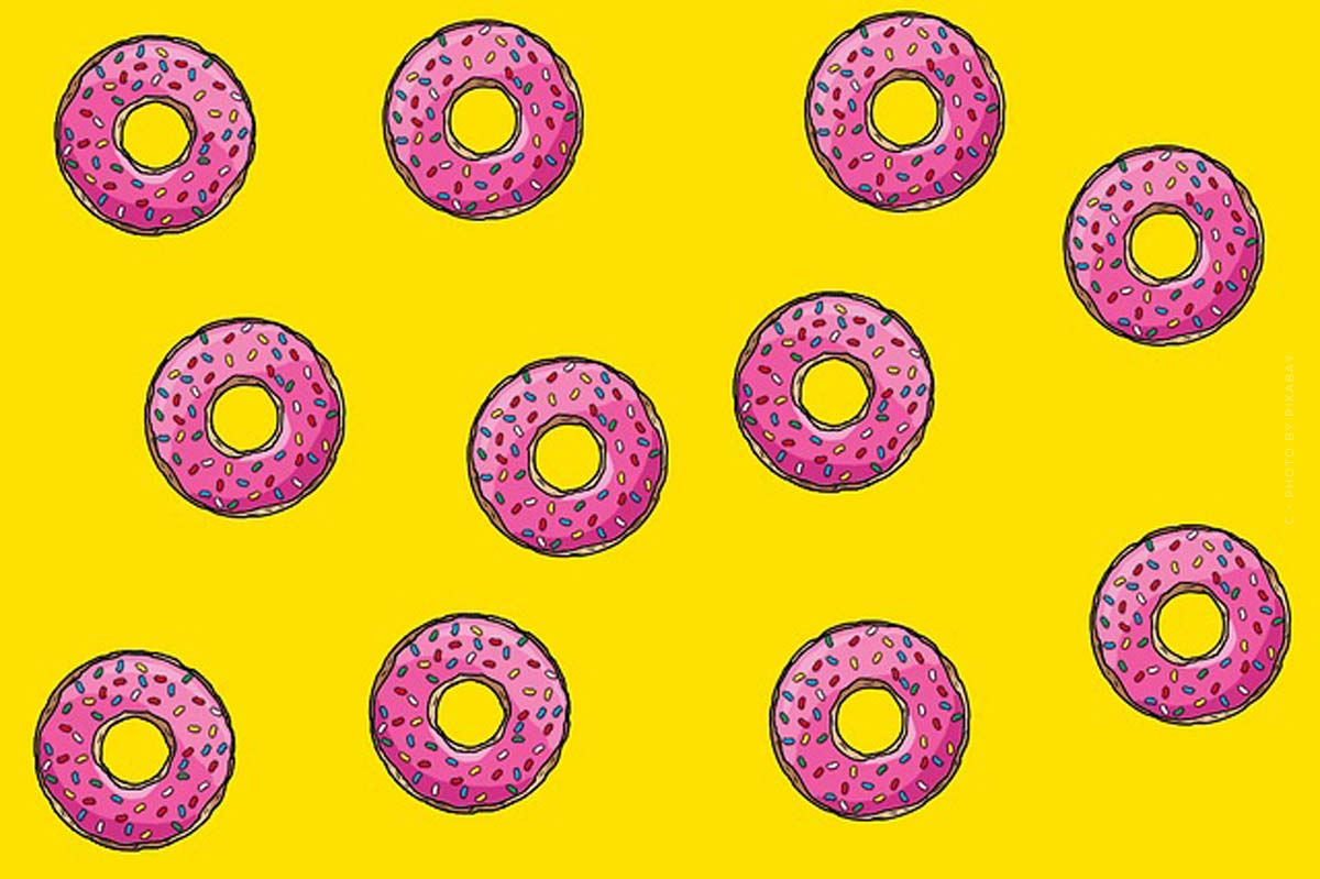 Die Simpsons modeln für Balenciaga-Balenciaga-Modemarke-Designer-Laufsteg-Show-Donuts-Gelb-Pink-Essen