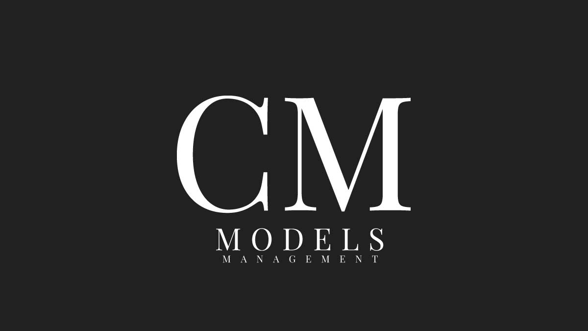 Nuestra reina de las curvas Camille: Curvy Model en Berlín