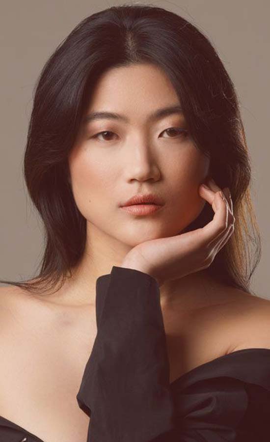 Seoyoung Jeong<br /><span class="model-data-overview">EU 176cm | US 5’9»</span>